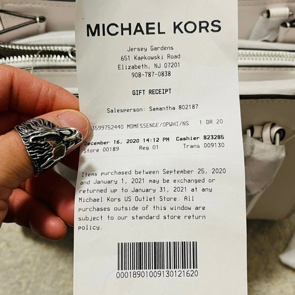 NWT Michael Kors Hope Medium Saffiano Leather Messenger Bag In Optic White - Picture 6 of 12